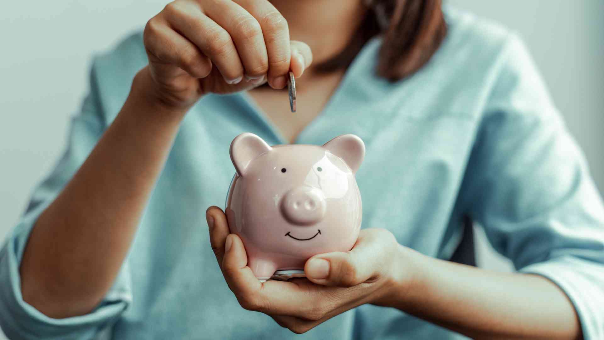 How to Save Money as a Digital Nomad? Proven Ways Guide digital nomad how to save money