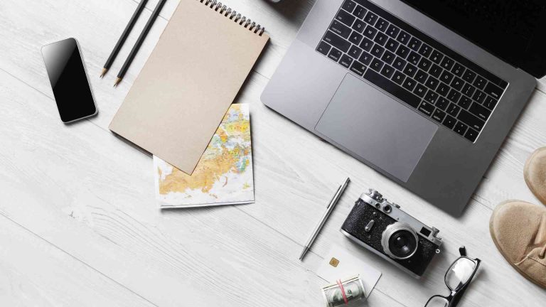 11 Simple Tips to Successfully Juggle Work and Travel