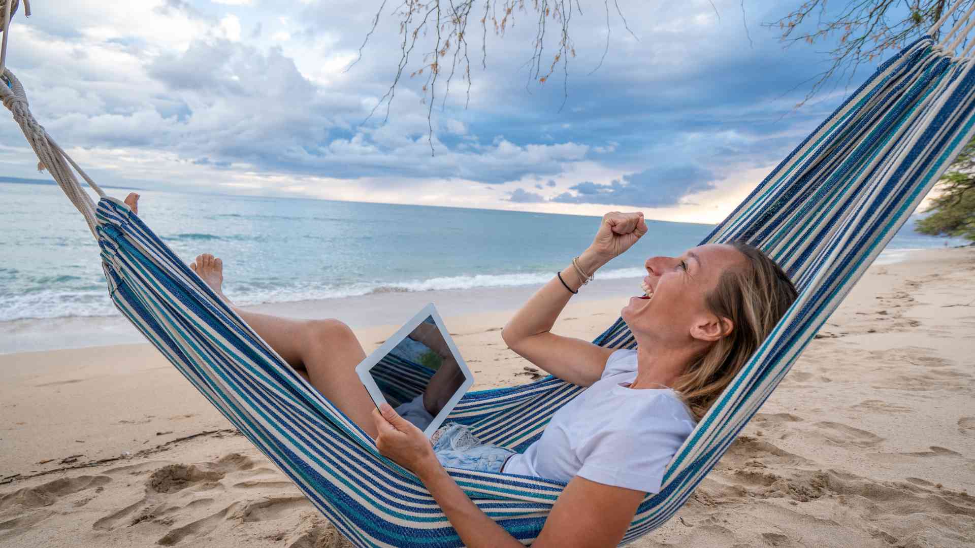10 Tips to Balancing Time Zones as a Digital Nomad: Guide Balancing Time Zones as a Nomad