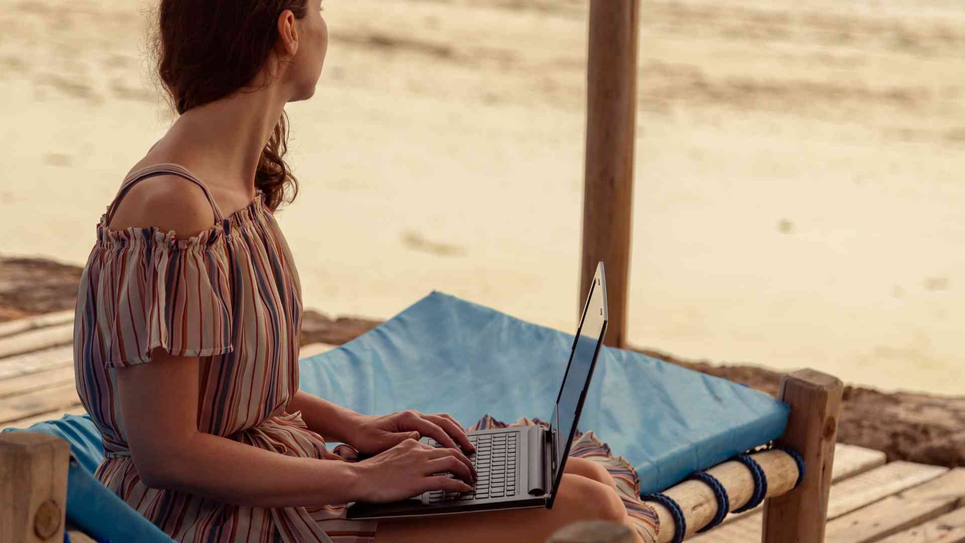 9 Strategies for Managing Loneliness While Digital Nomading