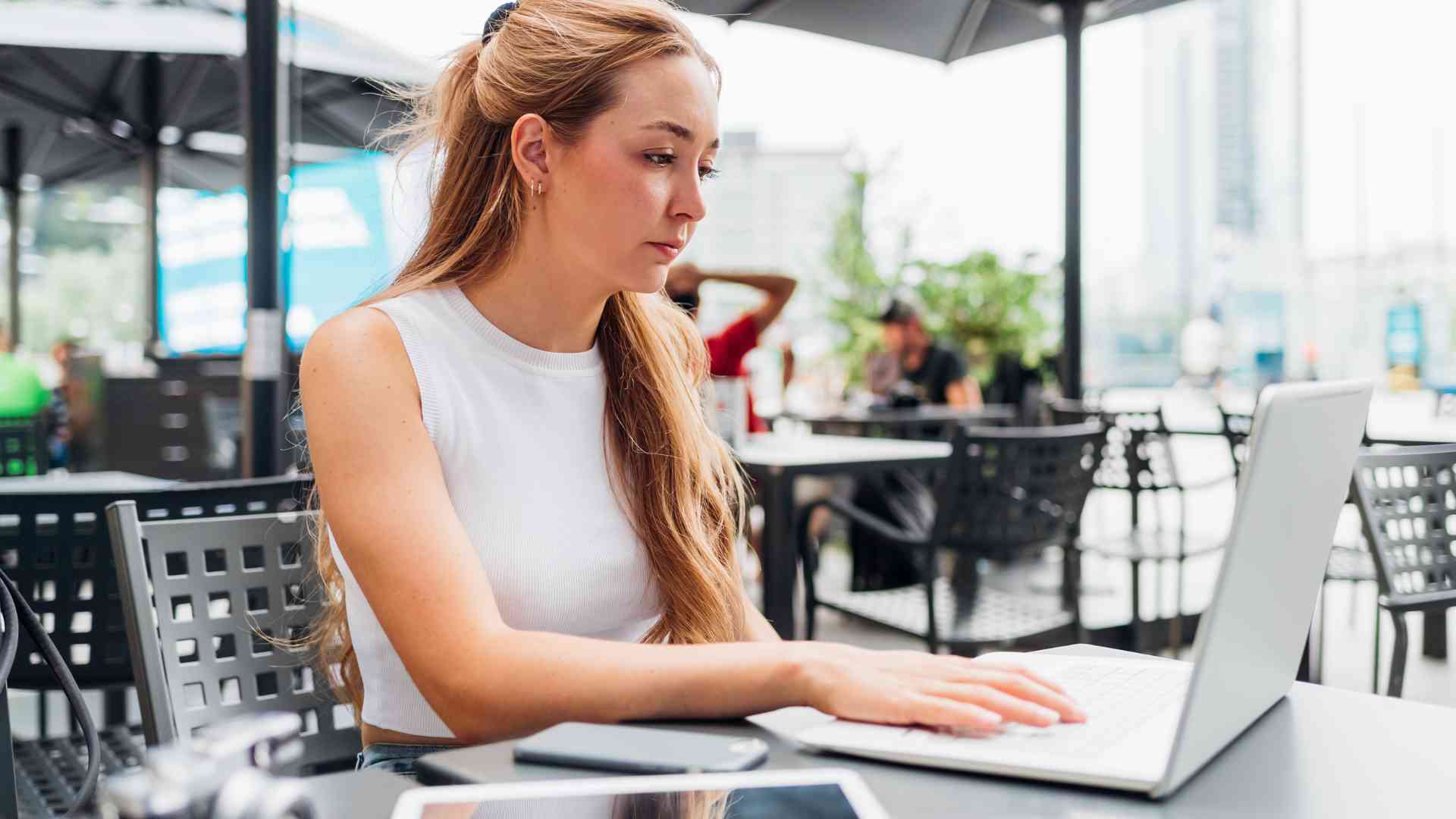 How Much Do You Need to Make to Be a Digital Nomad? Guide How Much Do You Need to Make to Be a Digital Nomad? Guide