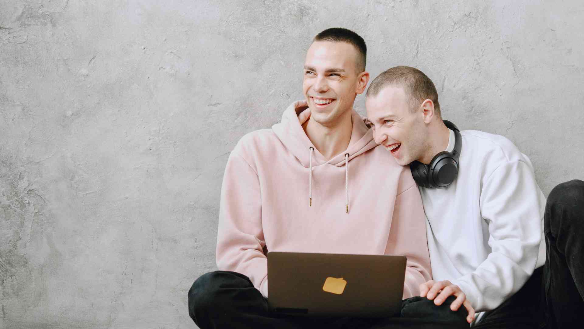 LGBTQ+ Digital Nomads: Challenges and Tailored Solutions What are the unique challenges and solutions for LGBTQ+ digital nomads