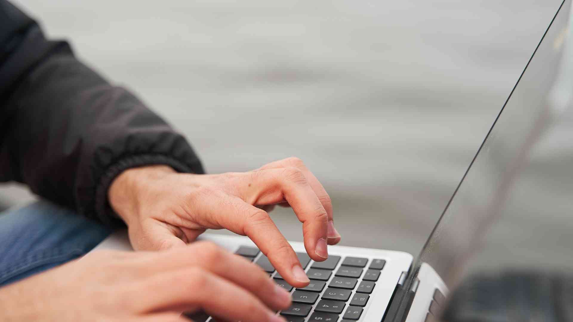 How Much Do You Need to Make to Be a Digital Nomad? Guide how much do you need to make to be a digital nomad