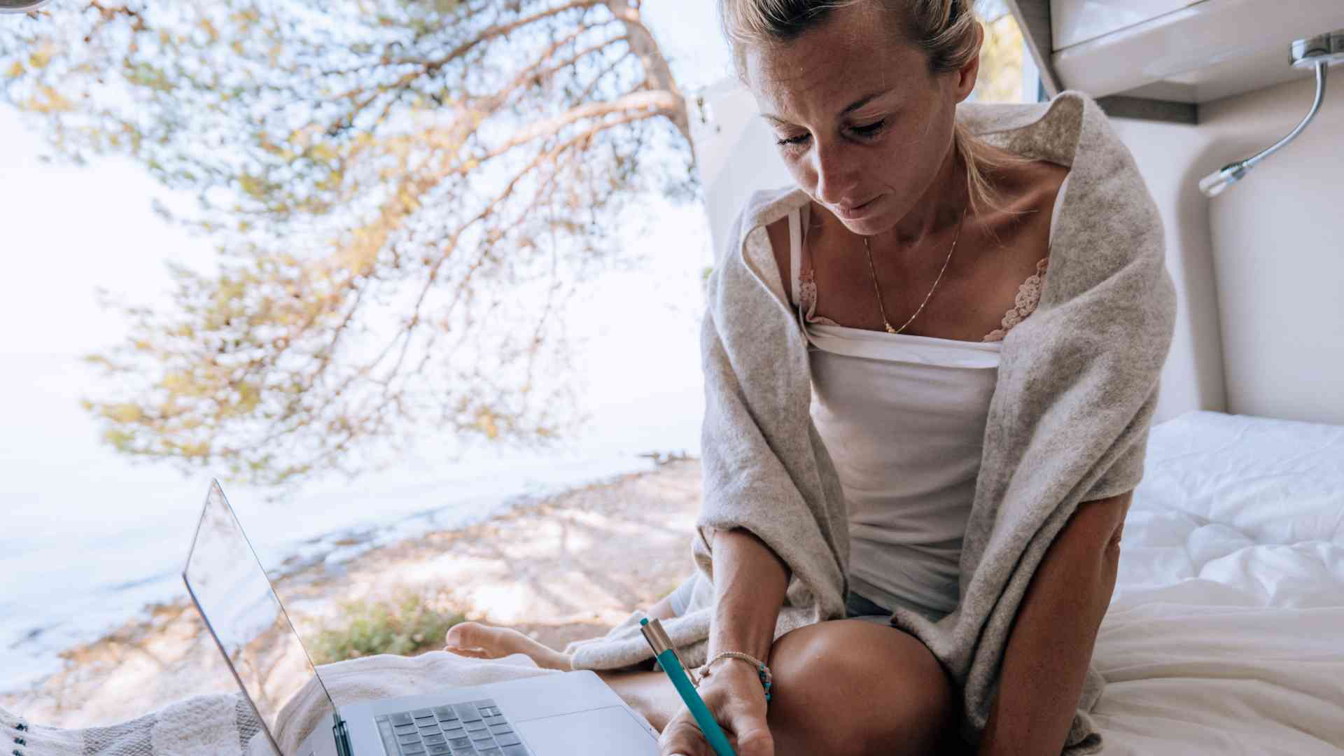 Why the Digital Nomad Lifestyle Is on the Rise? Guide why the digital nomad lifestyle is on the rise