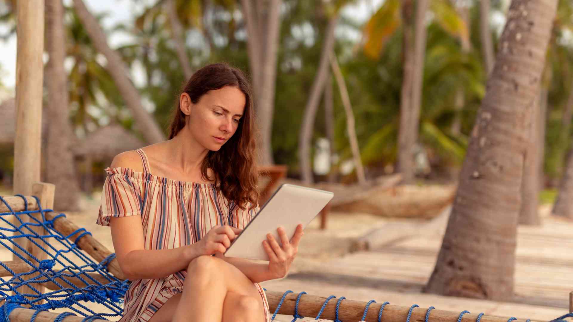 11 Tips for Working While You Travel: Guide Tips for Working While You Travel