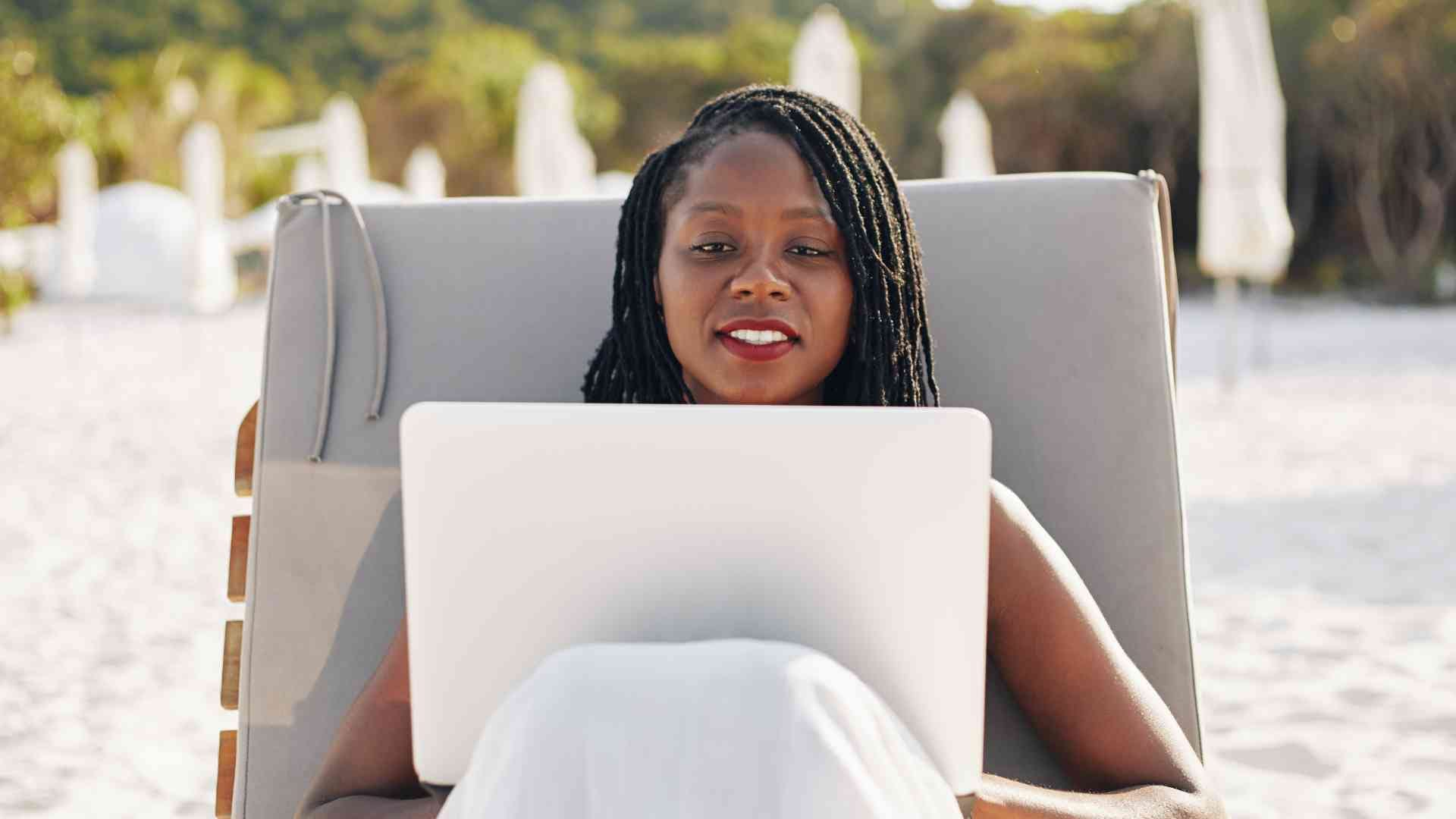 11 Essential Tips for Solo Female Digital Nomads Solo Female Digital Nomad Safety Tips