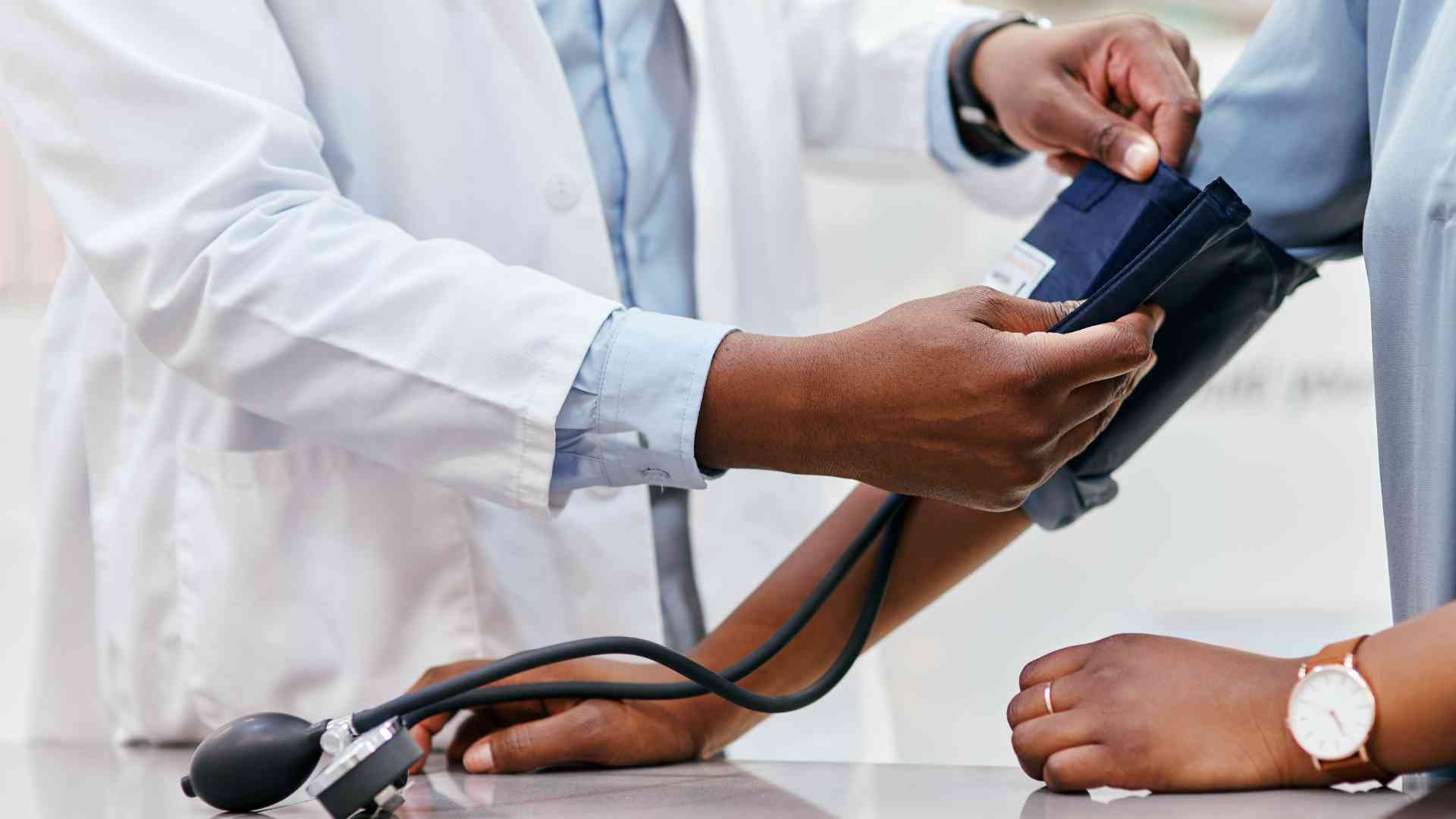 Healthcare Solutions for Digital Nomads: Well-Being Guide Healthcare Solutions for Digital Nomads