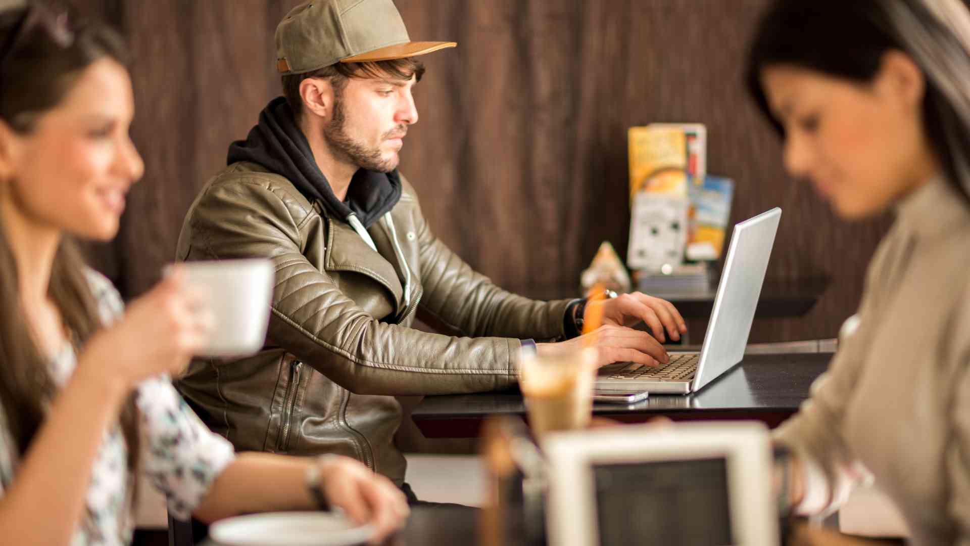 Best Digital Nomad Retreats and Events Around the World Digital Nomad Retreats and Events