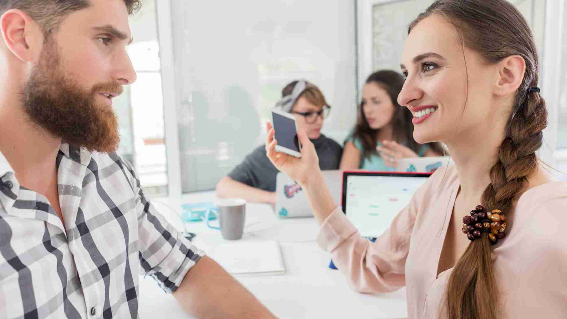 8 Strategies for Fostering Connections with Fellow Nomads What are the best strategies for fostering connections with fellow nomads