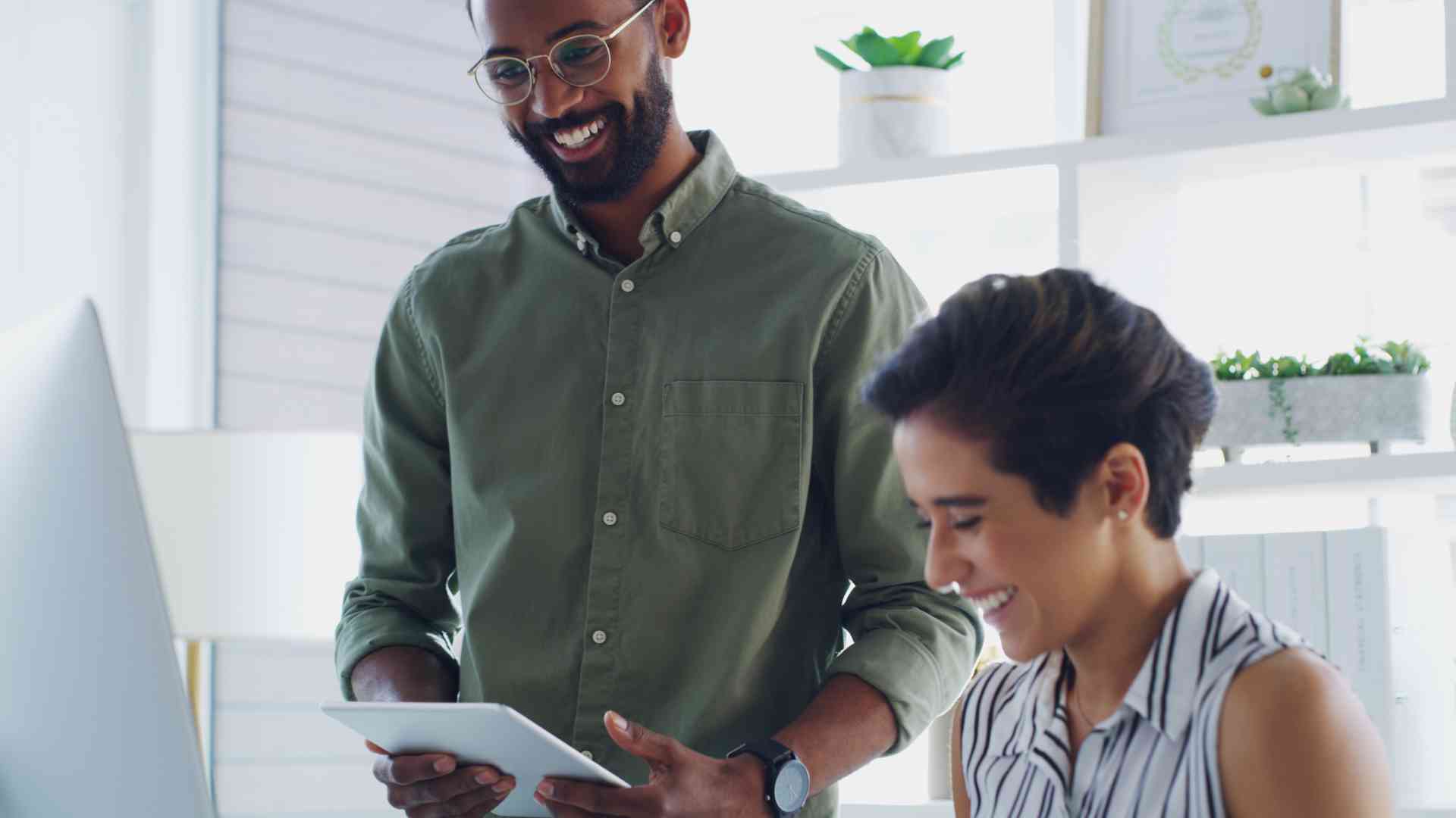 How to Build Strong Local Business Connections as a Nomad? How can I build strong connections with local businesses as a digital nomad