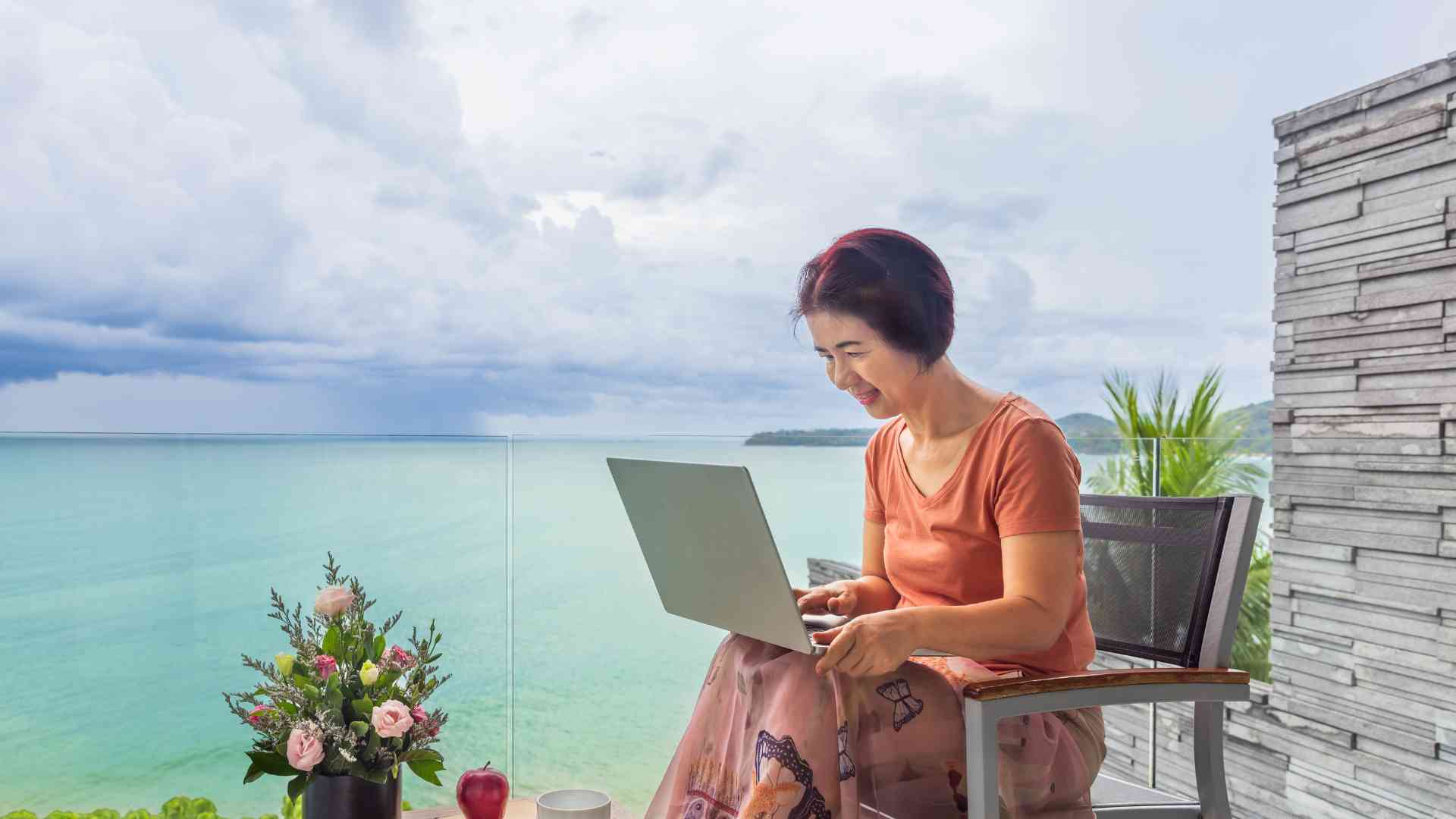 How to Find Local Artisans and Backing Crafts as a Nomad? How can I find local artisans and support traditional crafts as a digital nomad