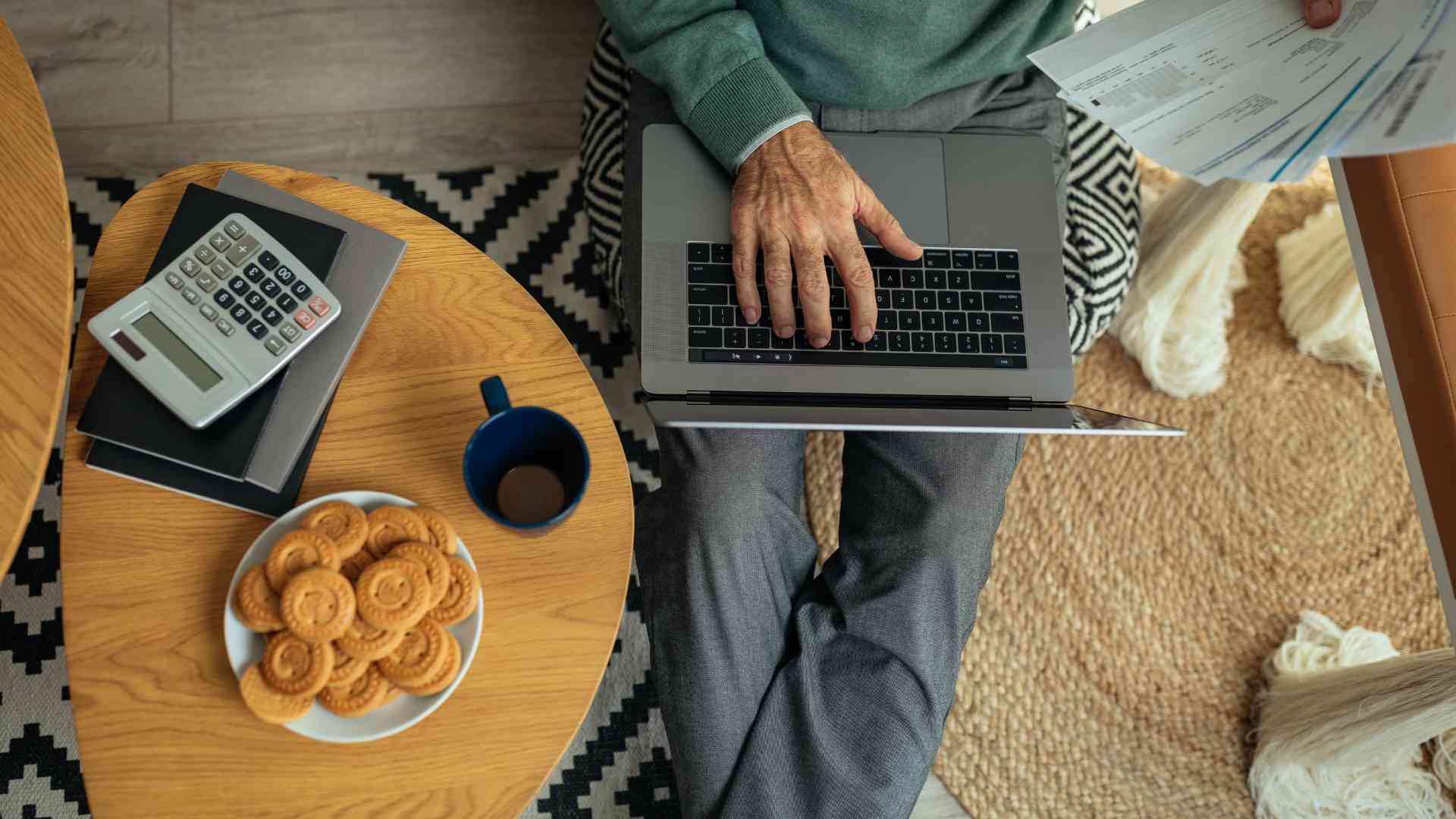 Navigating the Digital Nomad Lifestyle as a Family: 8 Tips Journeying Together Navigating the Digital Nomad Lifes