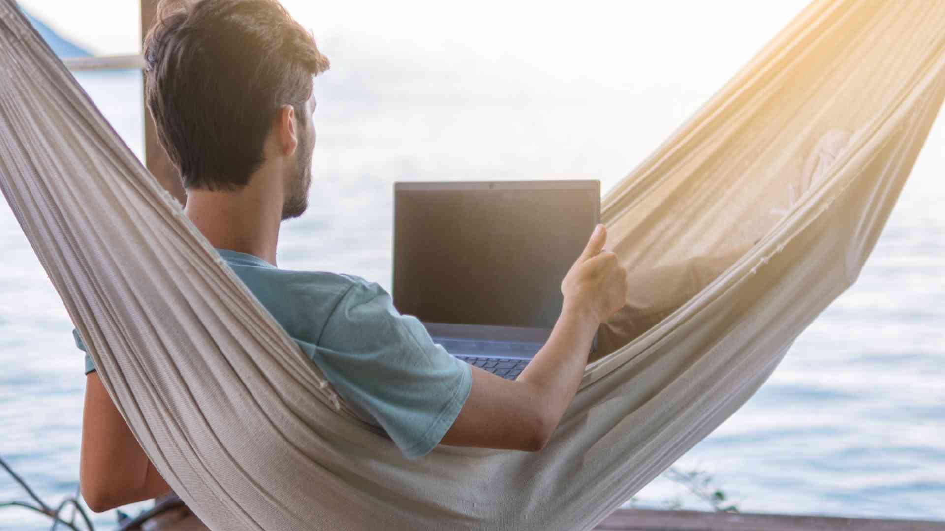 How to Find Local Artisans and Backing Crafts as a Nomad? How can I find local artisans and support traditional crafts as a digital nomad