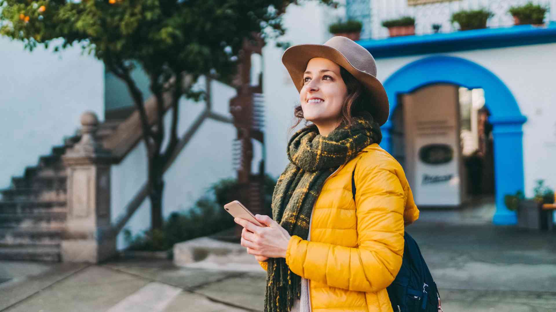 8 Strategies for Overcoming Loneliness During Solo Travel What are the best strategies for overcoming loneliness during solo travel
