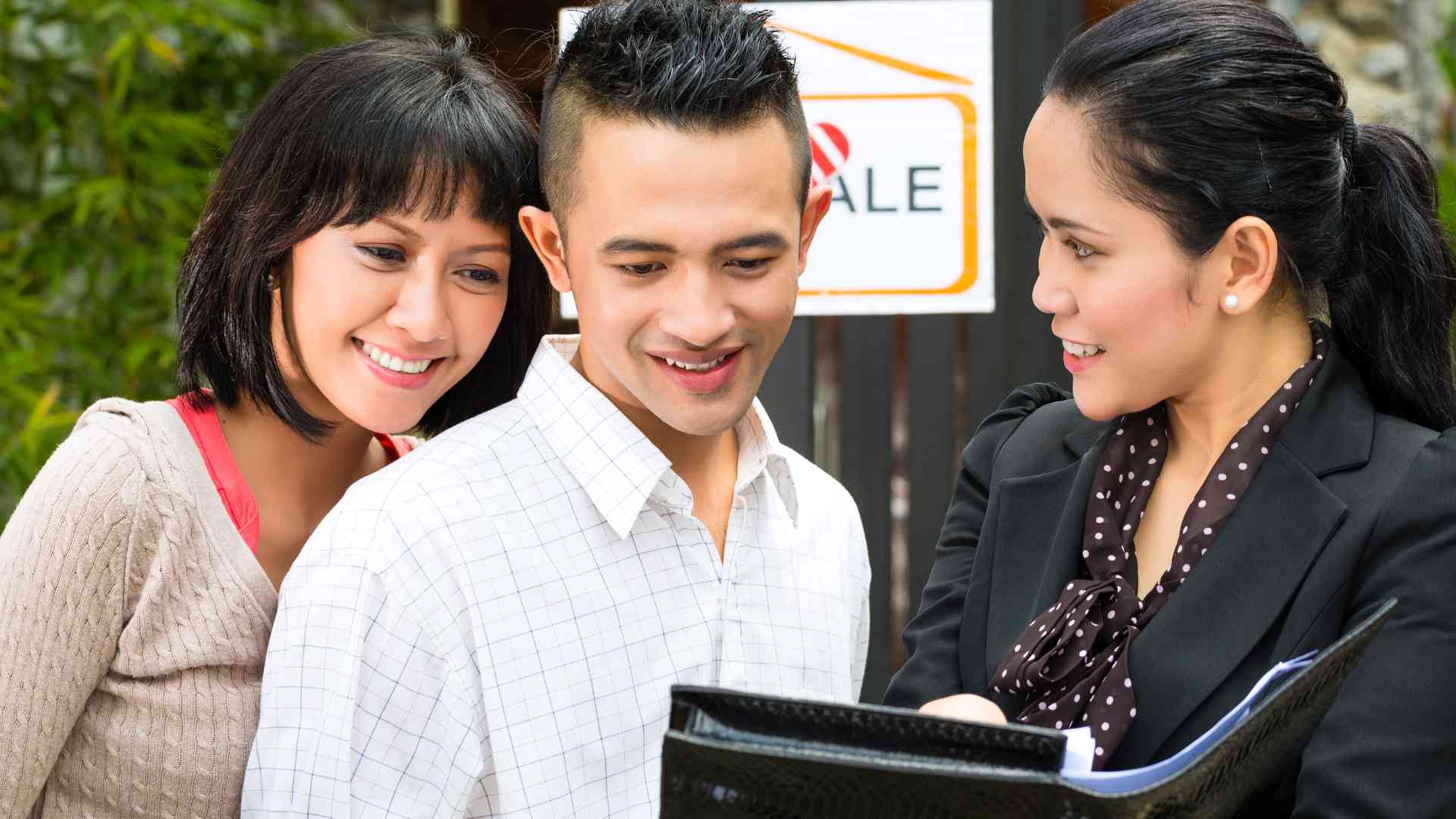 8 Best Practices for Negotiating Long-Term Nomad Rentals What are the best practices for negotiating long-term accommodation rentals