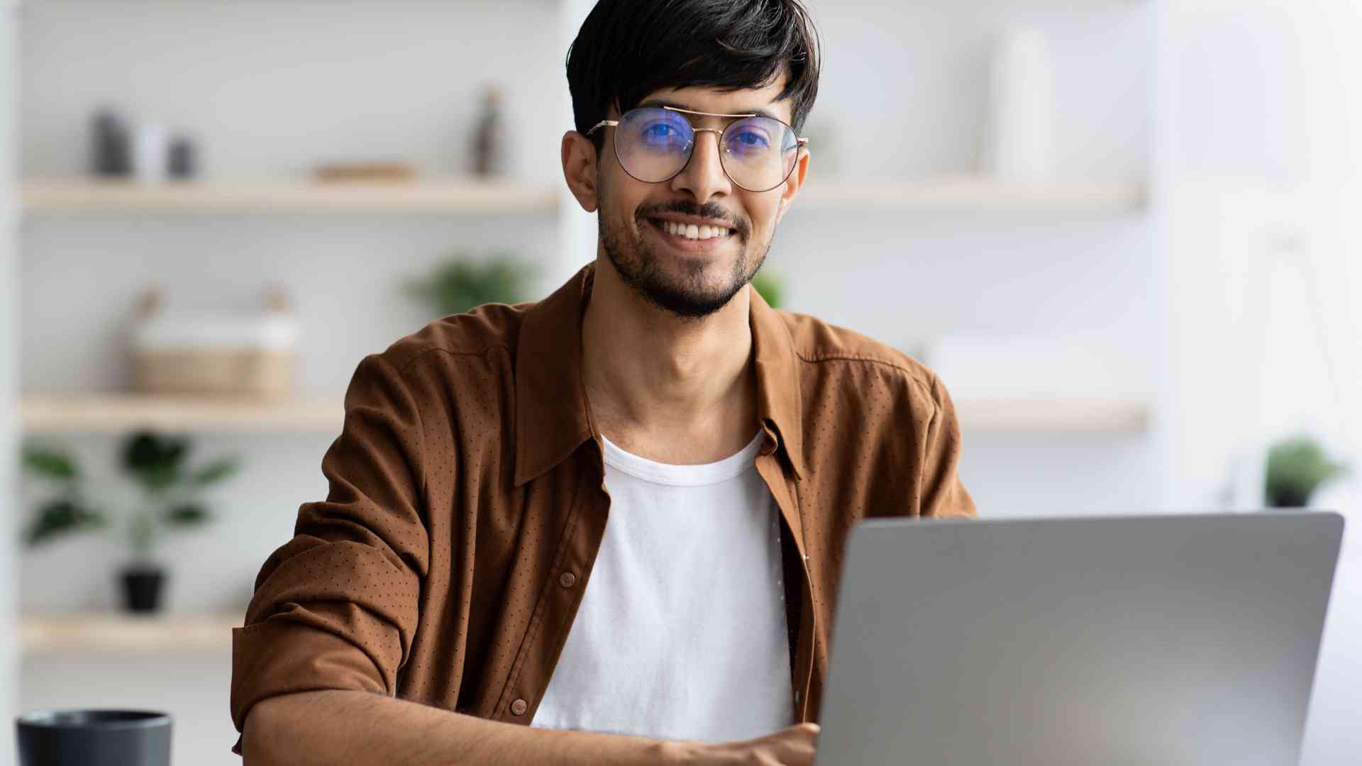 8 Challenges and Rewards of Family Digital Nomad Life What are the unique challenges and rewards of being a family of digital nomads