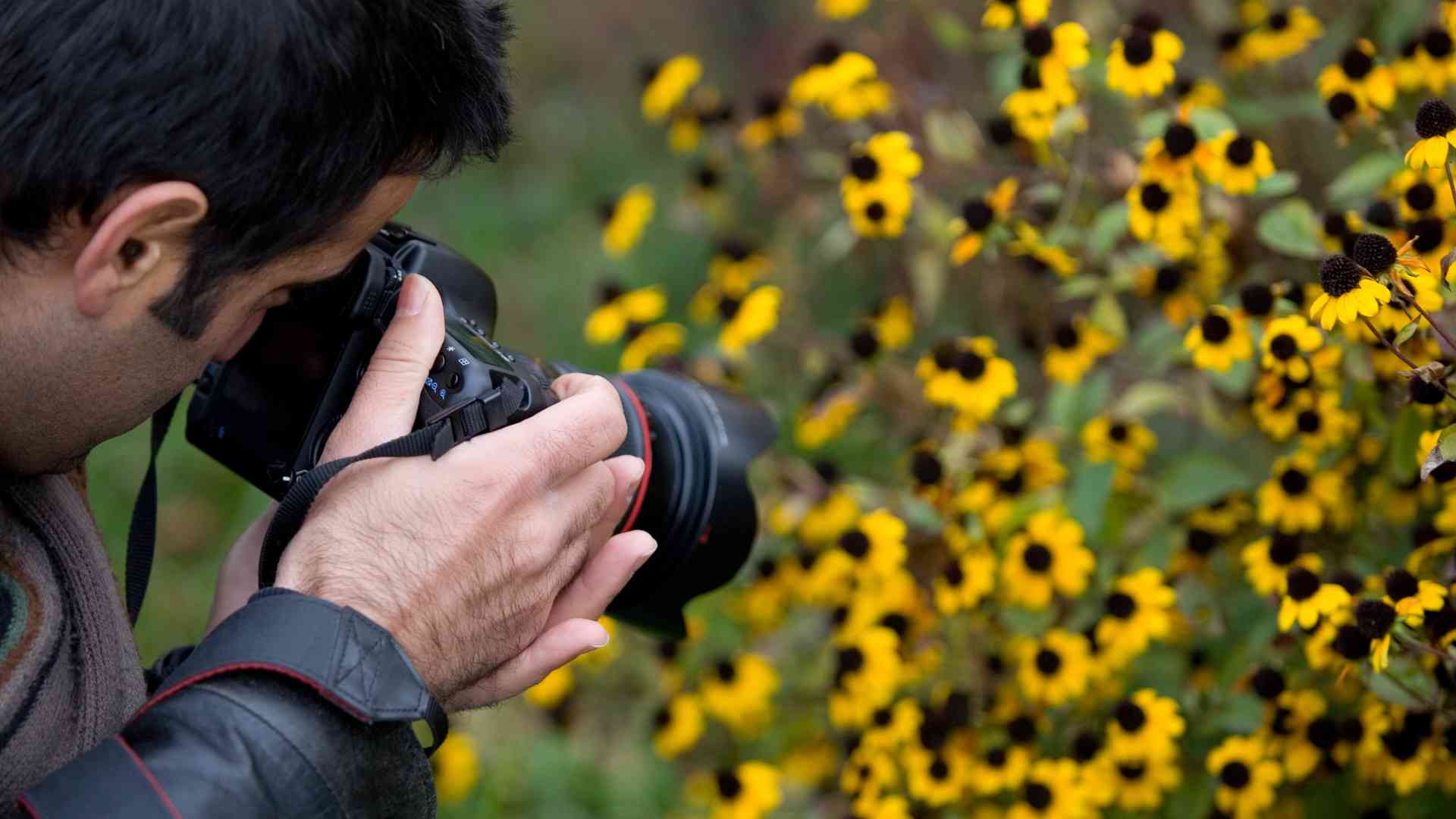 How to Capture the True Essence of a Place Through Images? How can I capture the essence of a destination through photography as a nomad